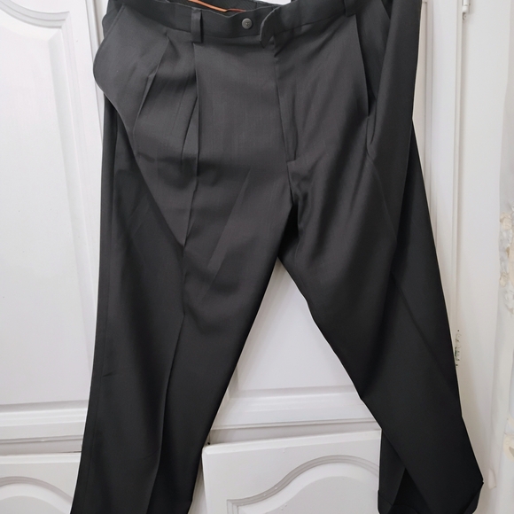 Haggar Charcoal Gray Trousers - Picture 1 of 14